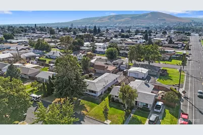 247 NE Ivy, Ephrata, WA 98823 - Photo 5