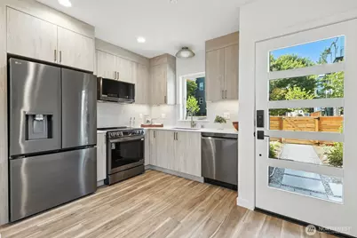 9018 13th Avenue NW #C, Seattle, WA 98117 - Photo 11