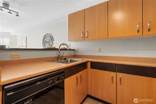 4020 Aurora Ave N, Seattle, WA 98103 - Photo 11