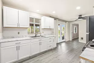 2705 E Broadway St, Mount Vernon, WA 98274 - Photo 13