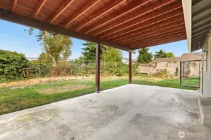 2705 E Broadway St, Mount Vernon, WA 98274 - Photo 25