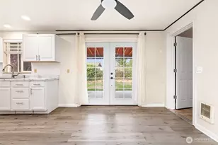 2705 E Broadway St, Mount Vernon, WA 98274 - Photo 9