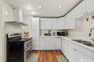 14937 133rd Ave SE, Renton, WA 98058 - Photo 11