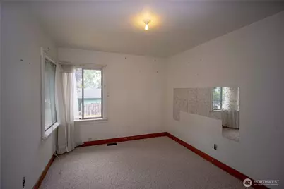 1122 W Spruce Street, Port Angeles, WA 98362 - Photo 17