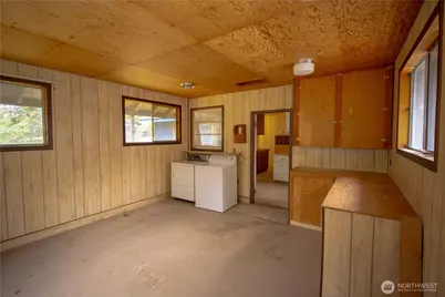 1122 W Spruce Street, Port Angeles, WA 98362 - Photo 9