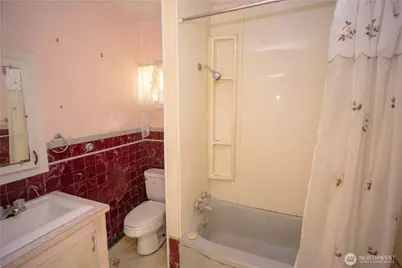 1122 W Spruce Street, Port Angeles, WA 98362 - Photo 11