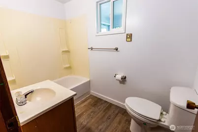 319 S Tonasket Avenue, Tonasket, WA 98855 - Photo 11