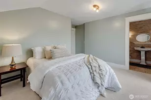 9733 Arrowsmith Ave S, Seattle, WA 98118 - Photo 21