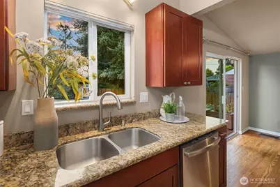 18710 64th Avenue W, Lynnwood, WA 98037 - Photo 13