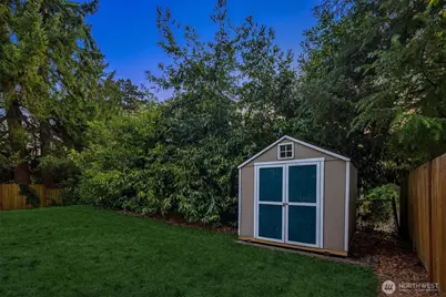 18710 64th Avenue W, Lynnwood, WA 98037 - Photo 31