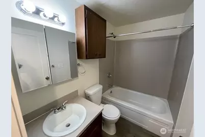 4500 1st Avenue NW, Seattle, WA 98107 - Photo 9