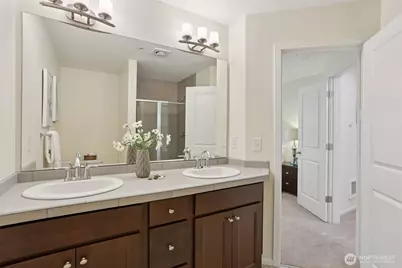 10176 156th Court NE #102, Redmond, WA 98052 - Photo 15