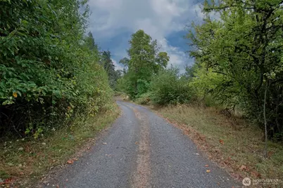 406 Chehalis, Kalama, WA 98625 - Photo 3