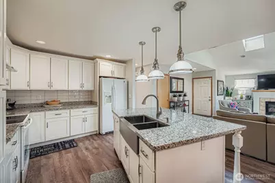 230 105th Street E, Tacoma, WA 98455 - Photo 7