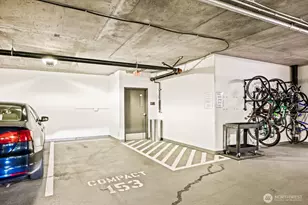 588 Bell St, Seattle, WA 98121 - Photo 37