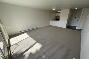 401 NE 40th St, Seattle, WA 98105 - Photo 13