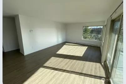 401 NE 40th Street, Seattle, WA 98105 - Photo 19