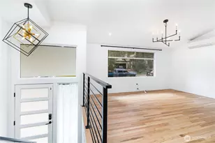 8428 NE 132nd Pl, Kirkland, WA 98034 - Photo 9