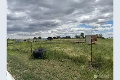 1569 Rd 19.3 NE, Soap Lake, WA 98851 - Photo 23