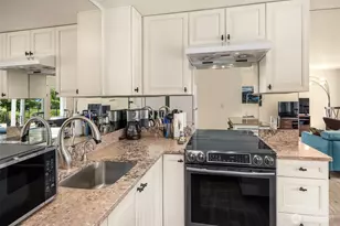 201 2nd St S, Kirkland, WA 98033 - Photo 9