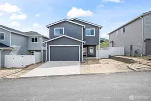 2130 Plumridge Ct, Wenatchee, WA 98801 - Photo 3