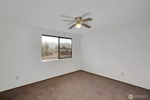 15719 63rd St Ct E, Sumner, WA 98390 - Photo 25