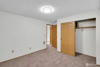 15719 63rd Street Ct E, Sumner, WA 98390 - Photo 13