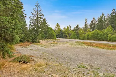 20831 Canyon Road E, Spanaway, WA 98387 - Photo 9