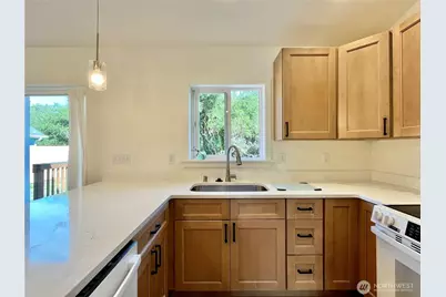 382 S Wynoochee Drive SW, Ocean Shores, WA 98569 - Photo 9