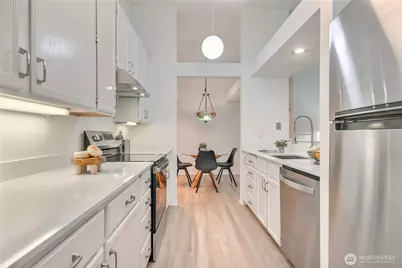 4228 221st Place SE #1083, Issaquah, WA 98029 - Photo 9