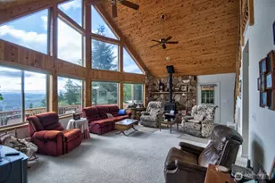 378 Burnt Ridge Rd, Onalaska, WA 98570 - Photo 3