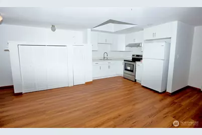 12037 71st Avenue S, Seattle, WA 98178 - Photo 15