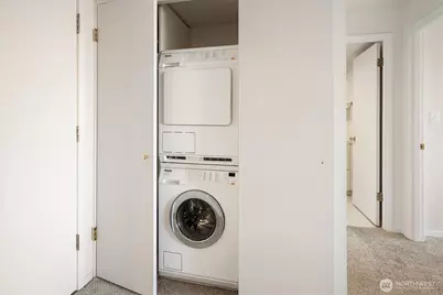 2040 43rd Avenue E #402, Seattle, WA 98112 - Photo 21