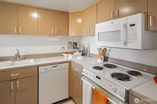 2040 43rd Ave E, Seattle, WA 98112 - Photo 11