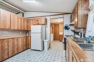 3805 College St SE, Lacey, WA 98503 - Photo 11