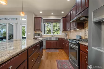 2308 18th Street, Anacortes, WA 98221 - Photo 15