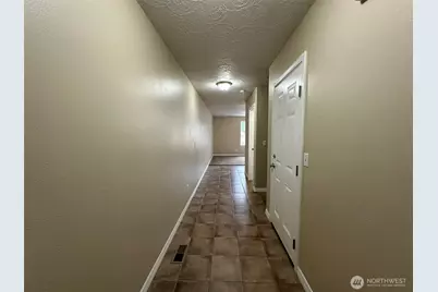 307 Baltimore Street, Longview, WA 98632 - Photo 5