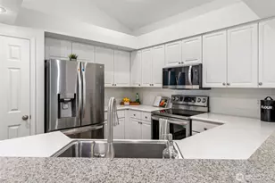 612 228th St SW, Bothell, WA 98021 - Photo 13