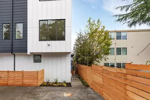 427 19th Ave E, Seattle, WA 98112 - Photo 23