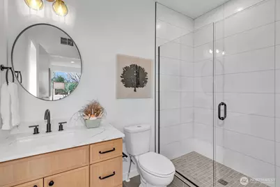 429 19th Avenue E, Seattle, WA 98112 - Photo 7