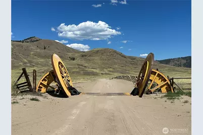 1027 Kuehne Road, Keller, WA 99140 - Photo 3