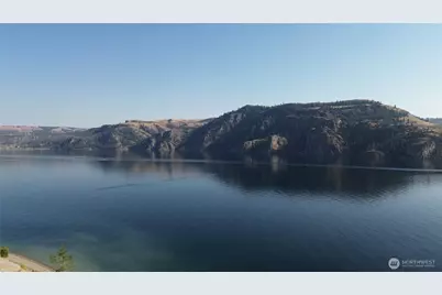 1027 Kuehne Road, Keller, WA 99140 - Photo 9