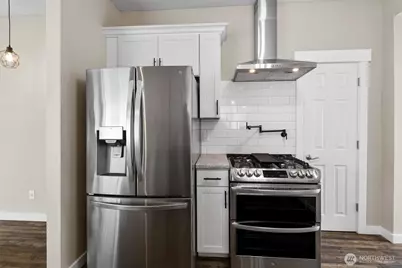 310 Second Street, Sumas, WA 98295 - Photo 13