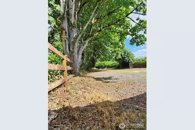 9813 Airport Way, Snohomish, WA 98296 - Photo 13