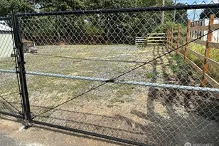 9813 Airport Way, Snohomish, WA 98296 - Photo 17