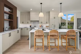 2030 NE 123rd St, Seattle, WA 98125 - Photo 9