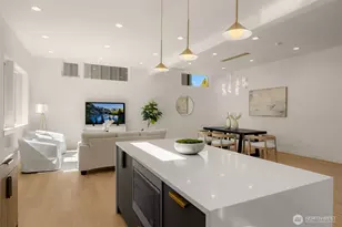 7335 21st Ave NE, Seattle, WA 98115 - Photo 7