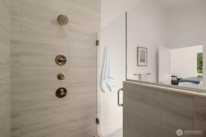 7335 21st Avenue NE, Seattle, WA 98115 - Photo 25