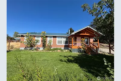 920 Castle Avenue, Winthrop, WA 98862 - Photo 1