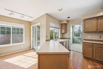 7608 145th Avenue Ct E, Sumner, WA 98390 - Photo 9